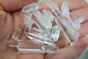 (22) Quartz crystals from China