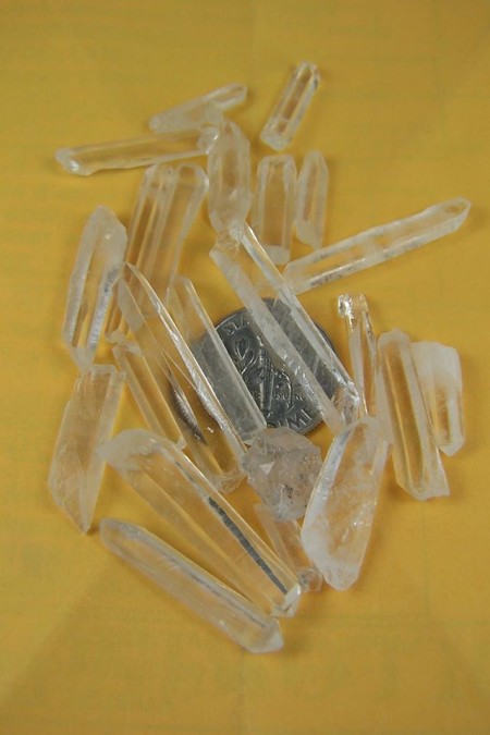 (22) Quartz crystals from China