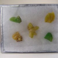 (5) Pyromorphite crystals from Daoping Mine, China